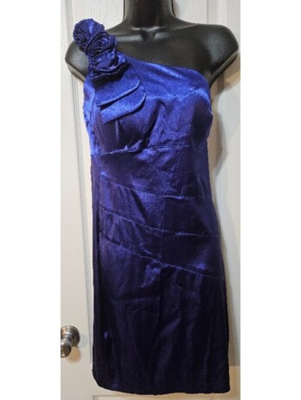 B. Smart One-Shoulder Metallic Dress Size 9 Royal Blue Party Glam
